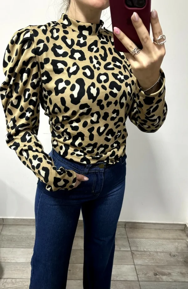 REMERA ANIMAL PRINT